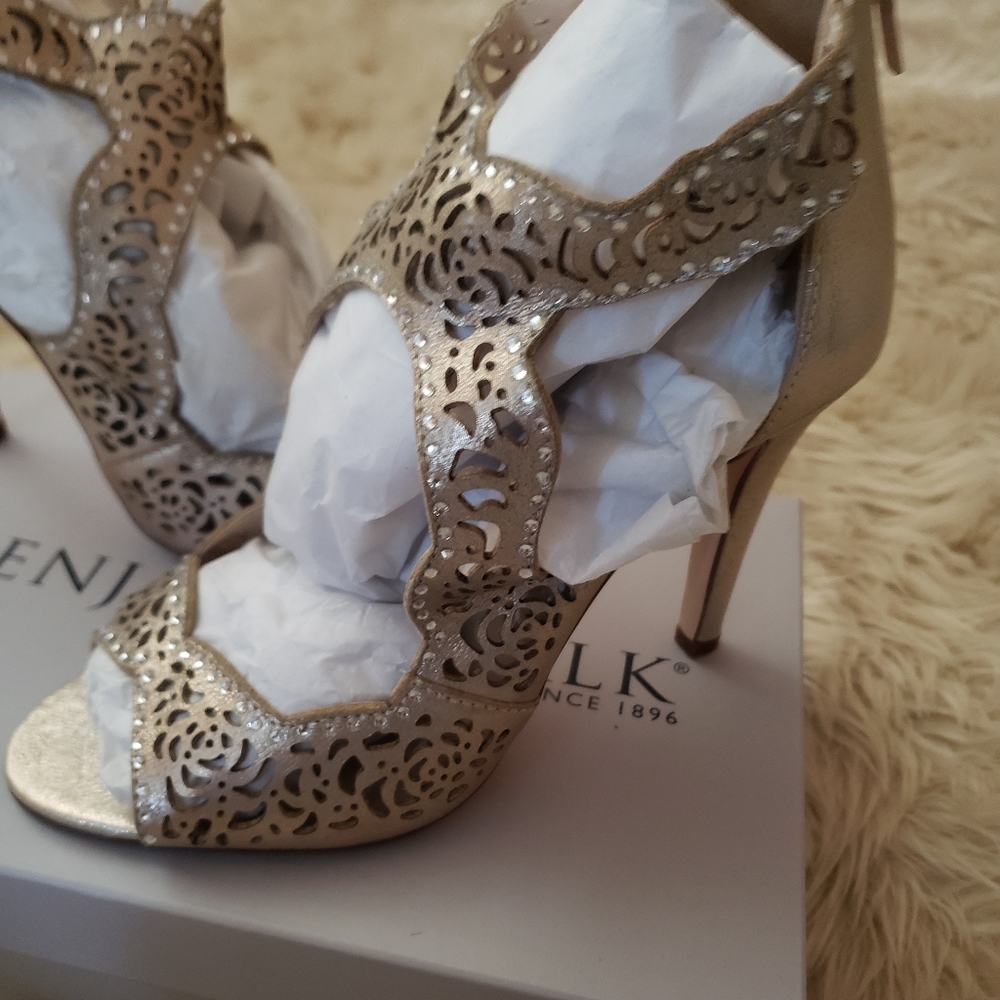 Wedding Heels - Picture 2 of 3